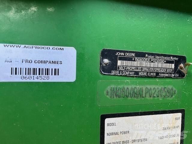 John Deere 600R 牵引式喷雾机