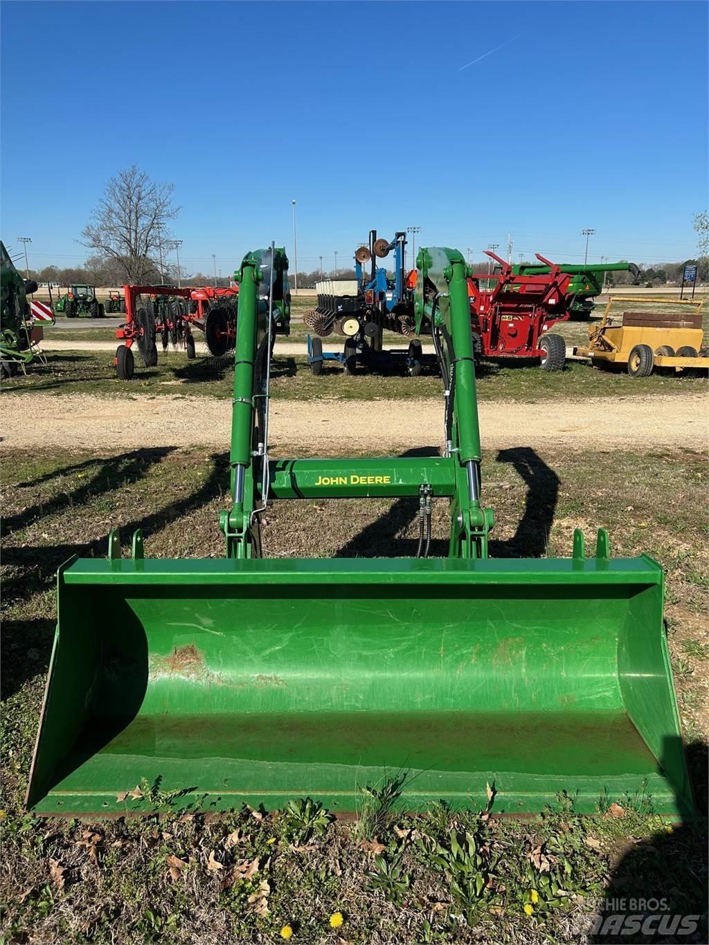 John Deere 600R 拖拉机/农用车