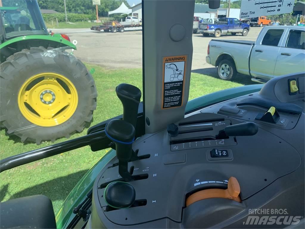 John Deere 6120E 拖拉机/农用车