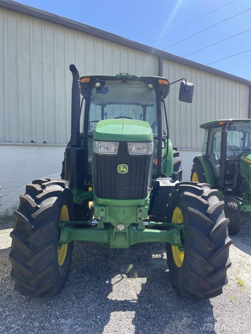 John Deere 6135E 拖拉机/农用车