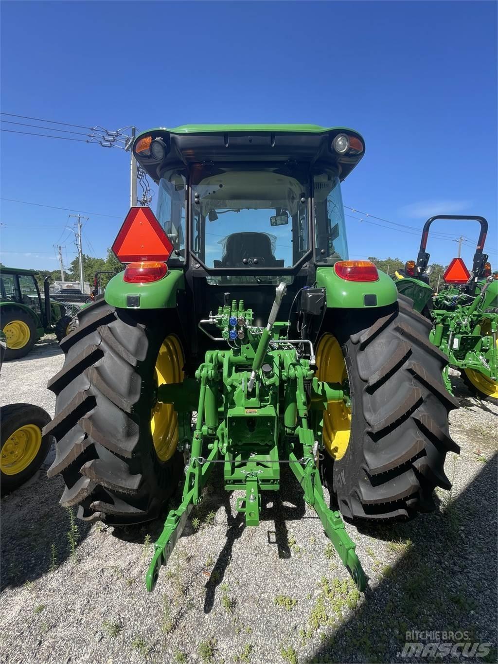 John Deere 6135E 拖拉机/农用车