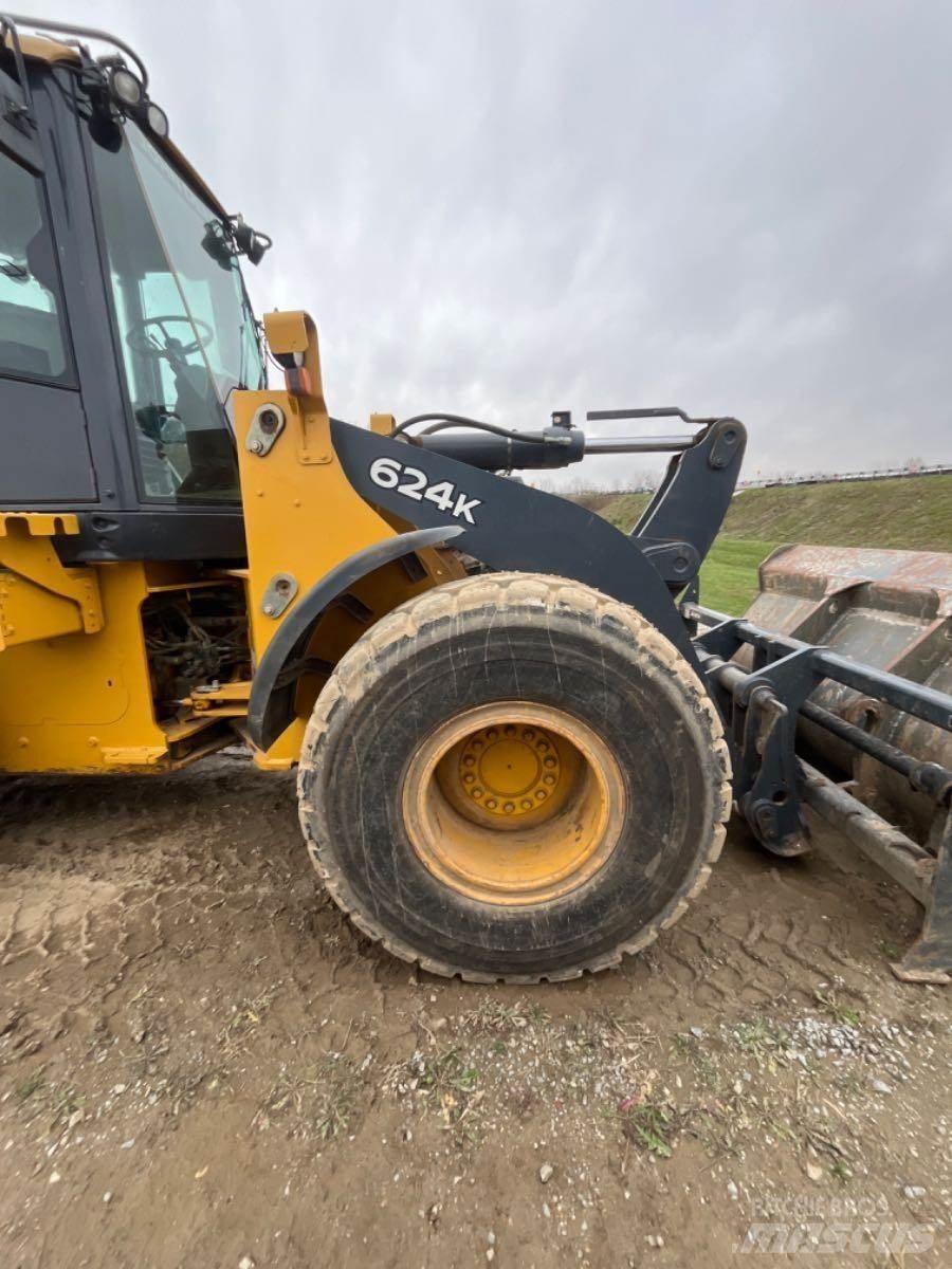 John Deere 624K 轮式装载机