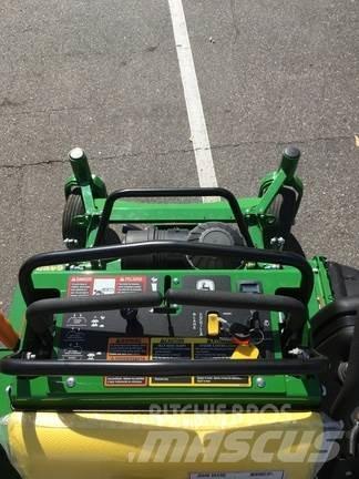 John Deere 648R 骑乘式割草机