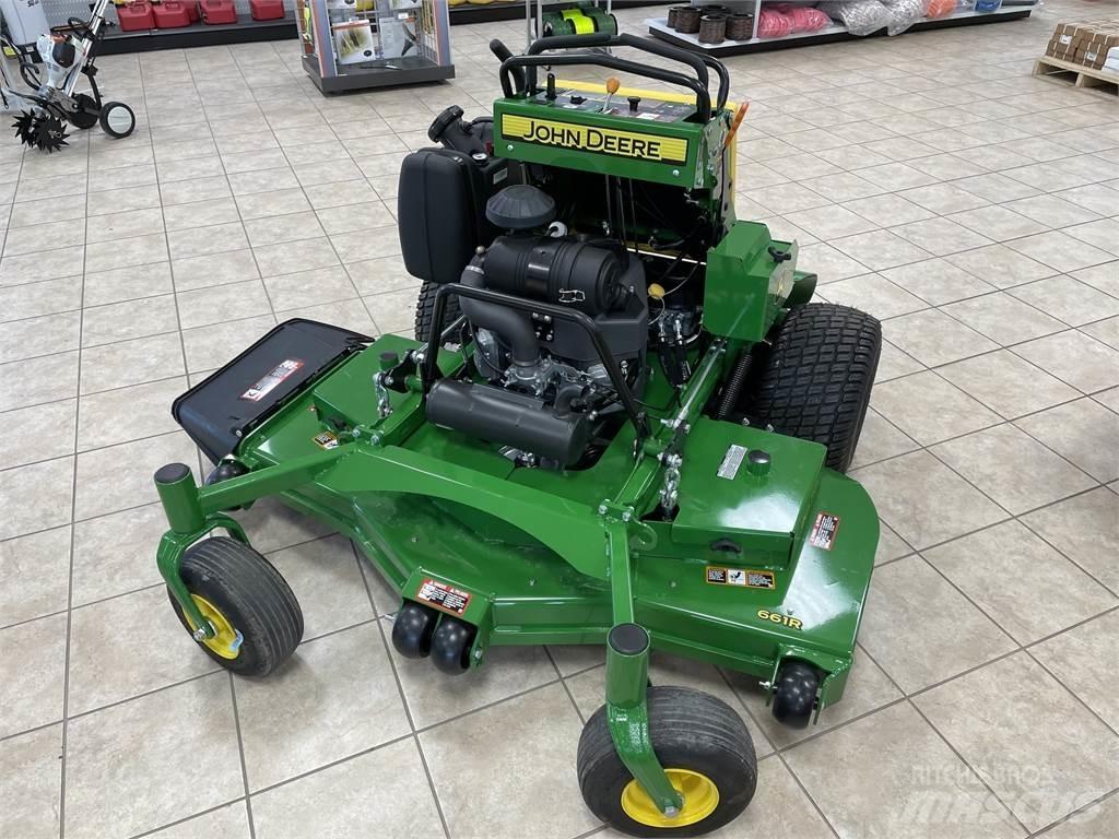 John Deere 661R 骑乘式割草机