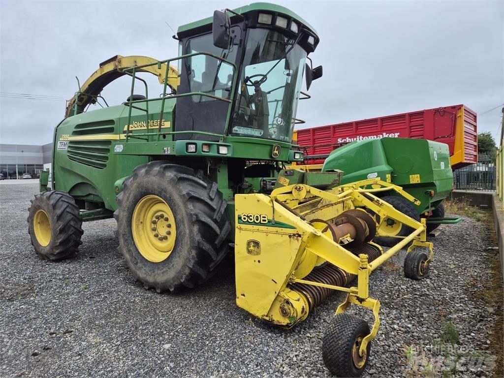John Deere 7300 青饲料收获机