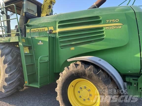 John Deere 7750 青饲料收获机