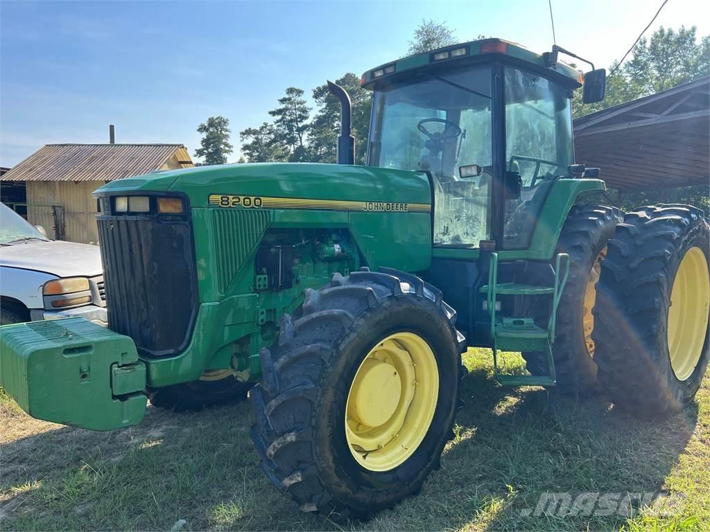 John Deere 8200 拖拉机/农用车