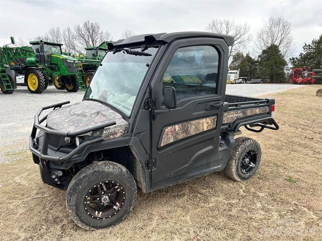 John Deere 835R 全地形车