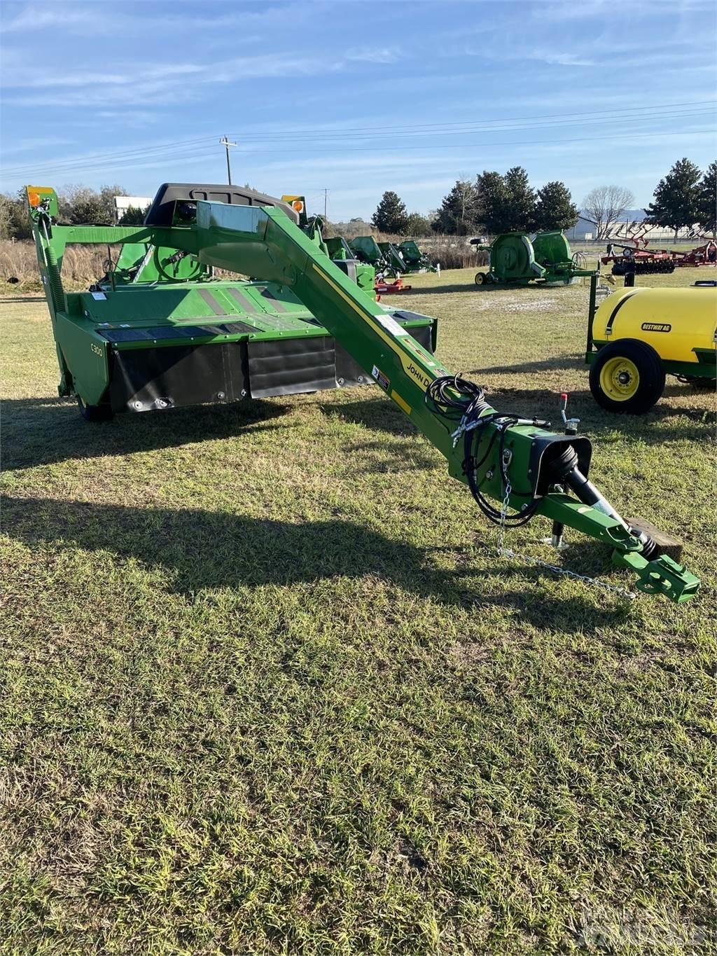John Deere C300 割草调节装置