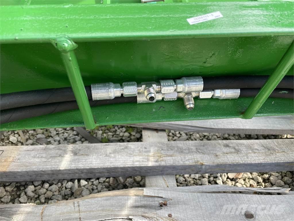 John Deere CR61G 其他拖拉机配件
