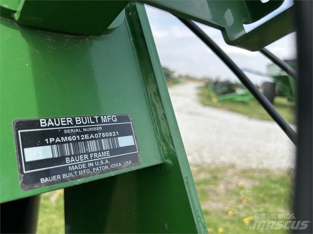 John Deere DB60 种植机