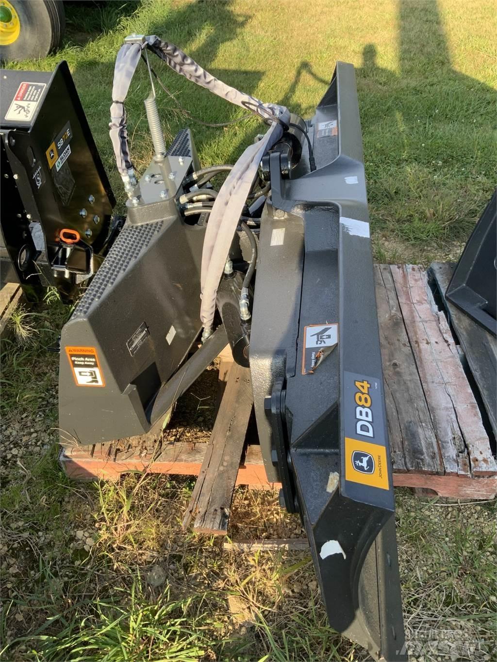 John Deere DB84 建筑机械-其他