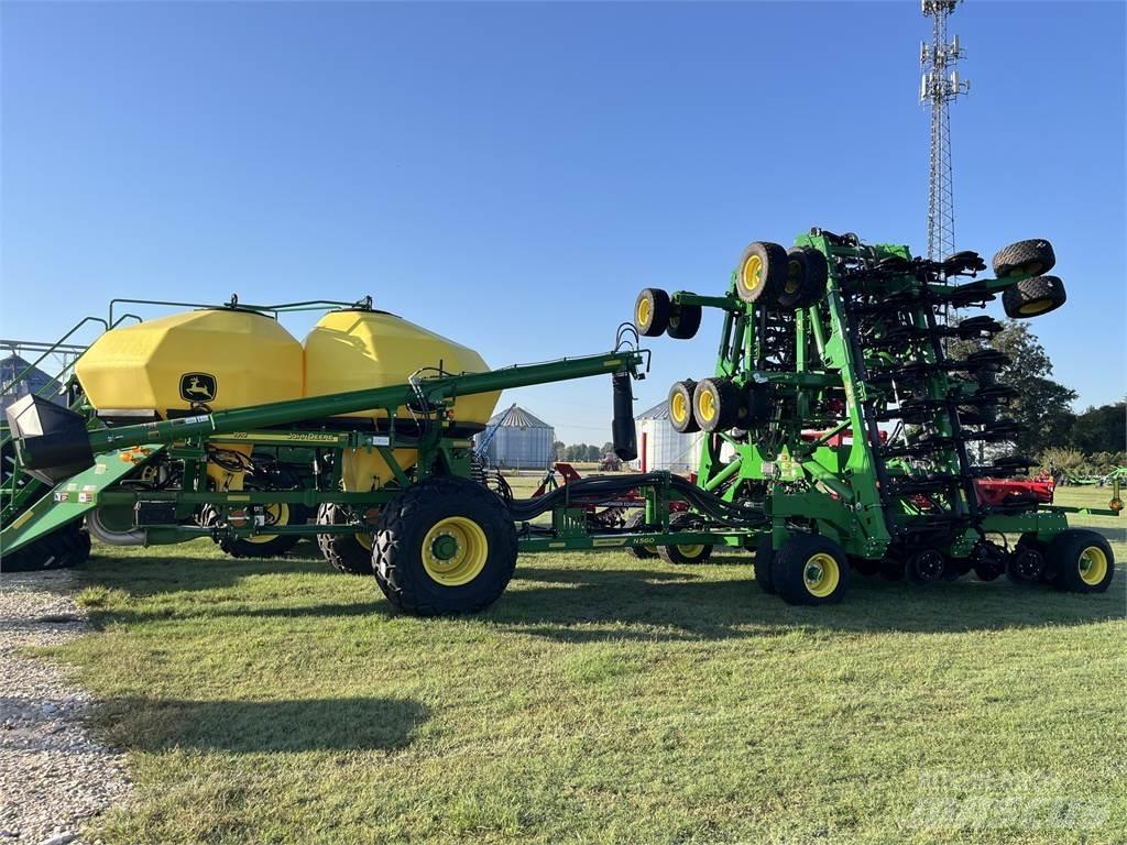 John Deere N560 条播机