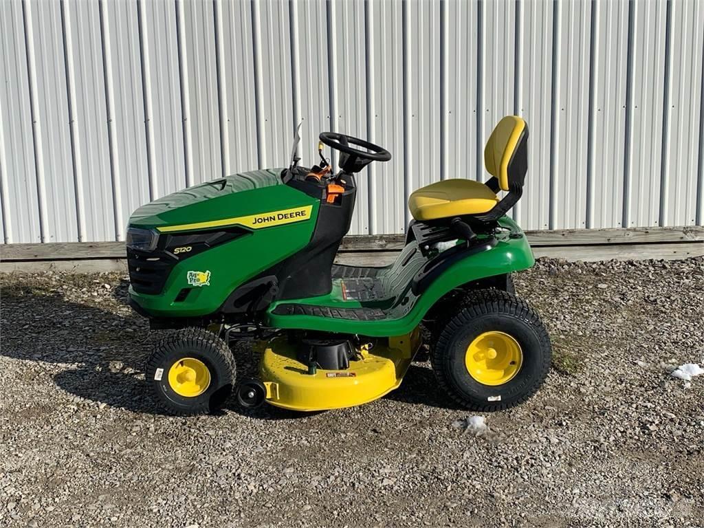 John Deere S120 骑乘式割草机