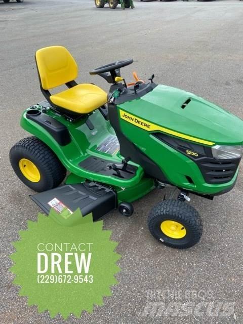 John Deere S120 骑乘式割草机