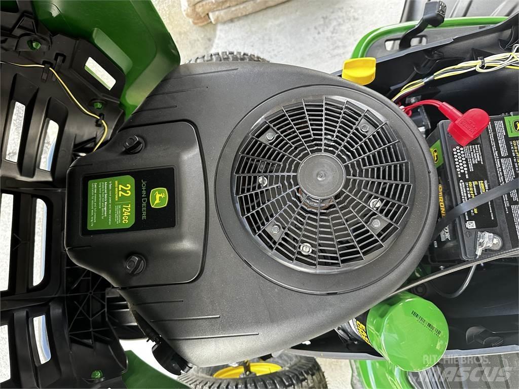 John Deere S130 骑乘式割草机