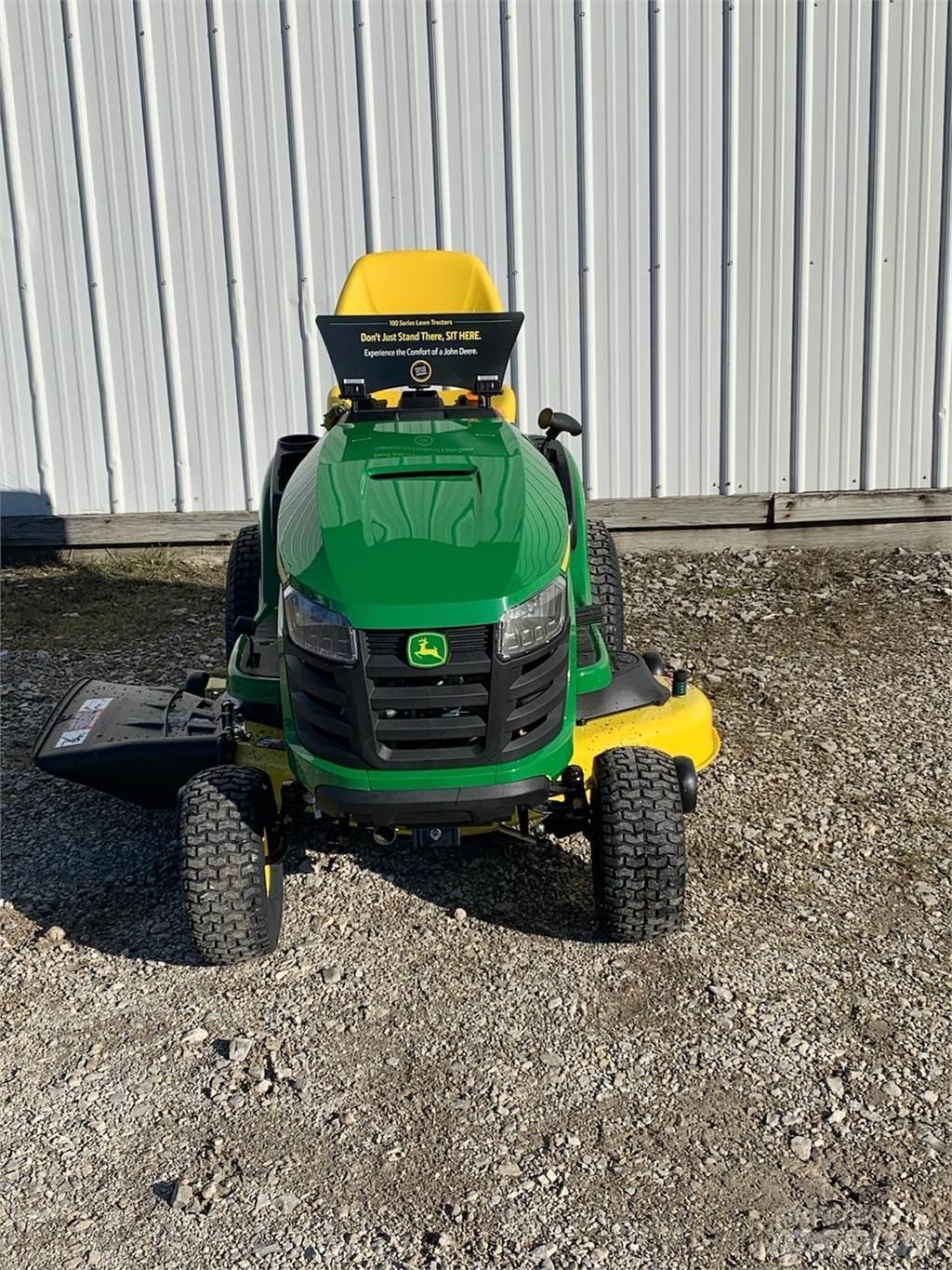 John Deere S140 骑乘式割草机