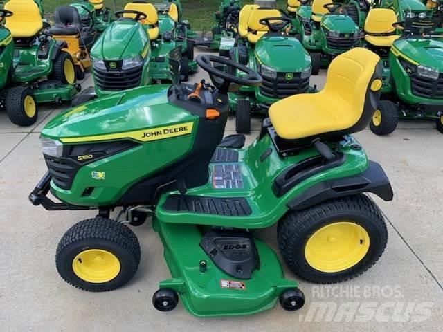 John Deere S180 小型拖拉机