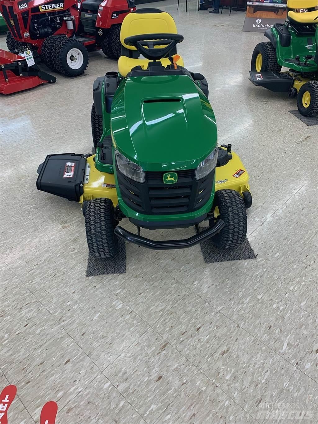 John Deere S240 小型拖拉机