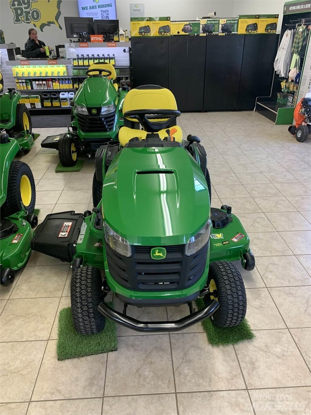 John Deere S240 小型拖拉机