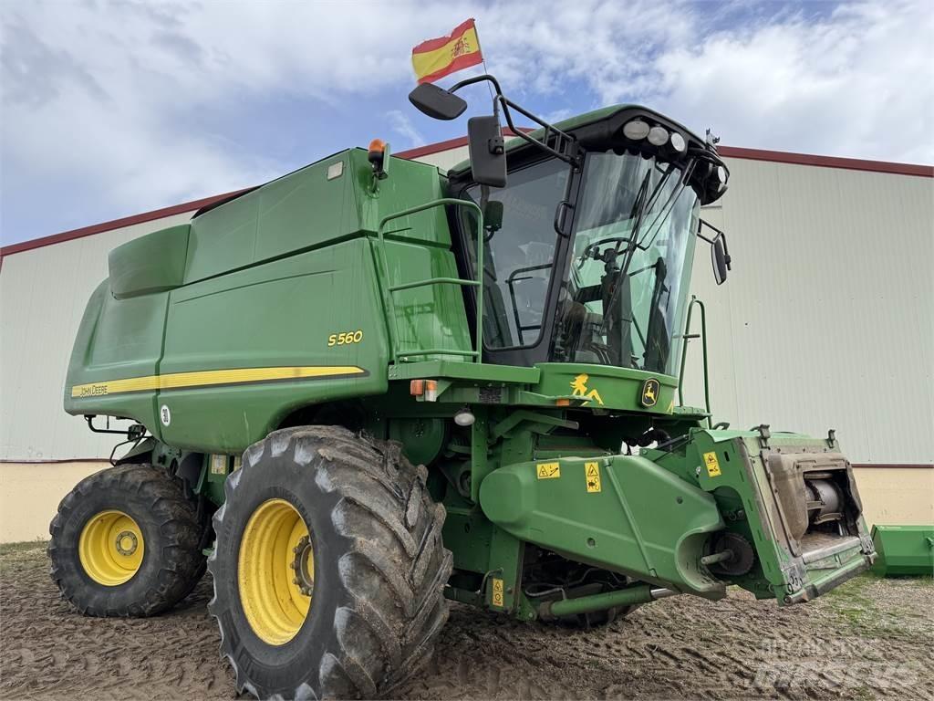 John Deere S560 联合收割机