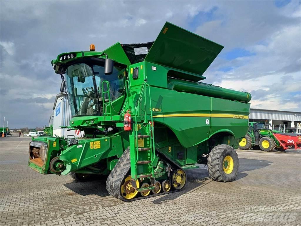 John Deere S680 联合收割机