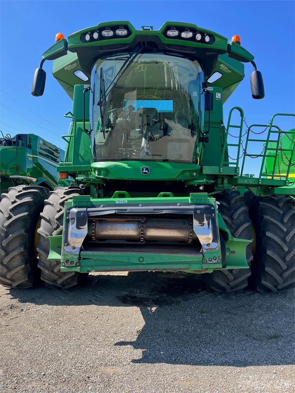 John Deere S680 联合收割机