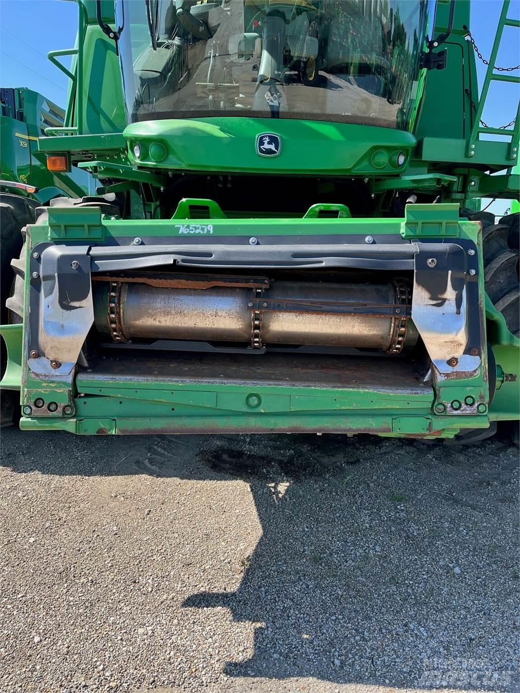 John Deere S680 联合收割机
