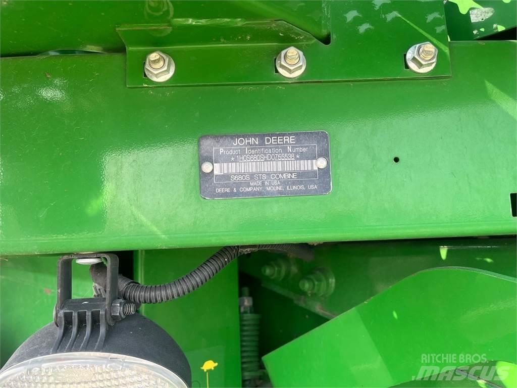 John Deere S680 联合收割机