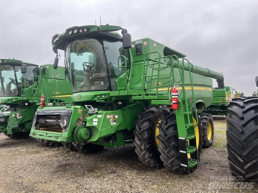 John Deere S770 联合收割机