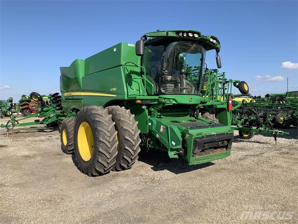 John Deere S780 联合收割机