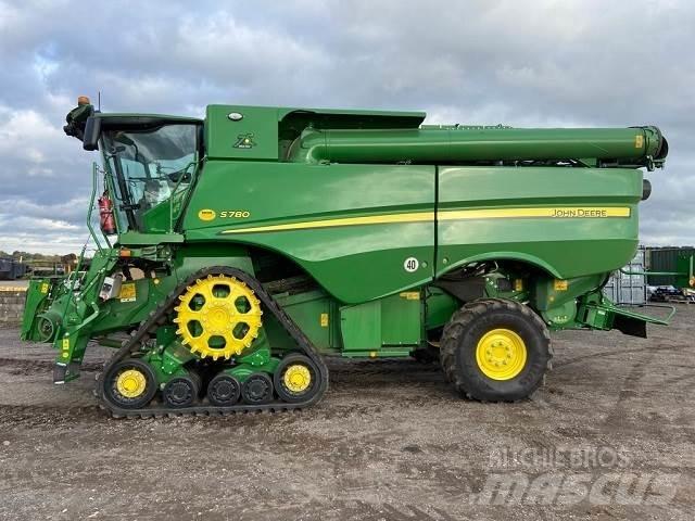 John Deere S780 联合收割机