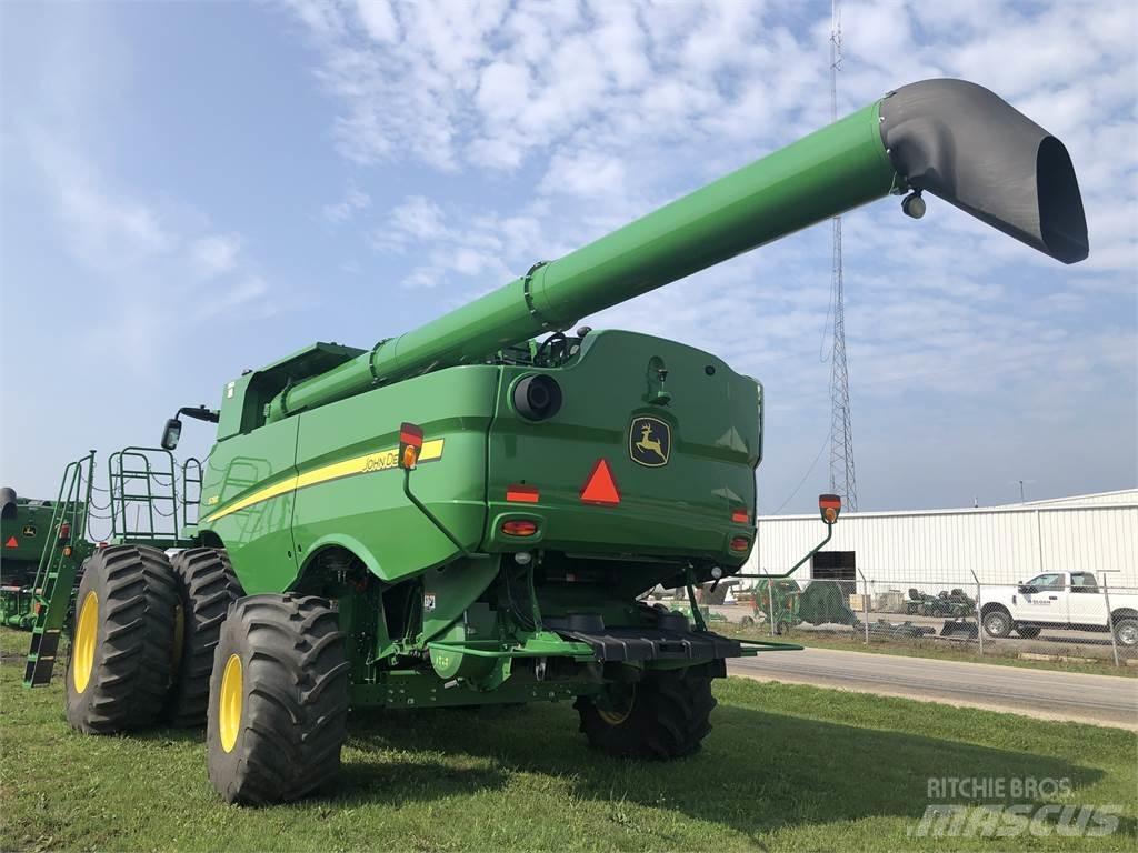 John Deere S780 联合收割机