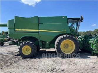 John Deere S790 联合收割机