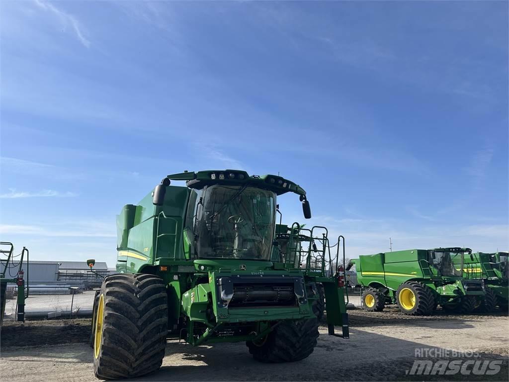 John Deere S790 联合收割机