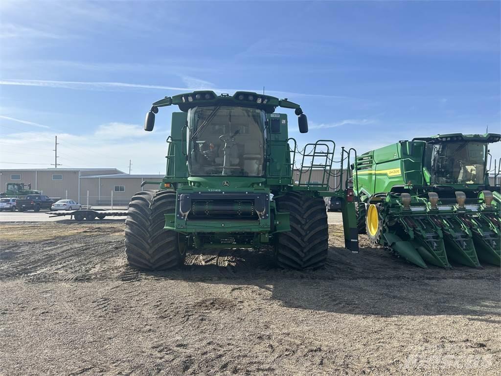 John Deere S790 联合收割机