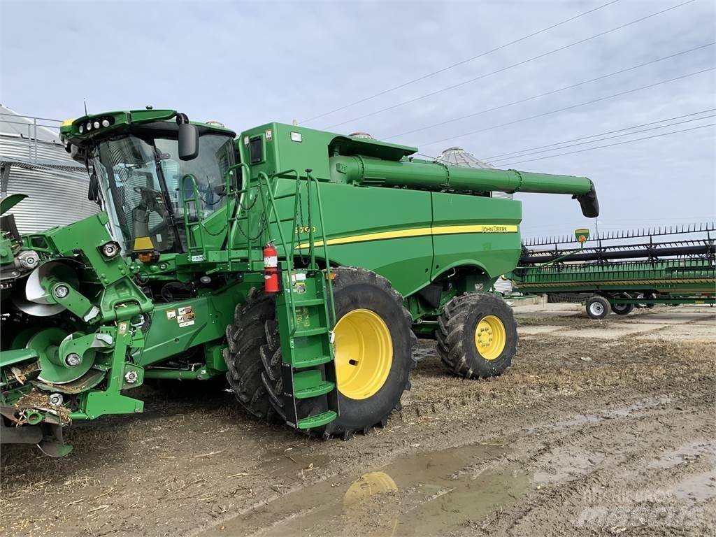 John Deere S790 联合收割机
