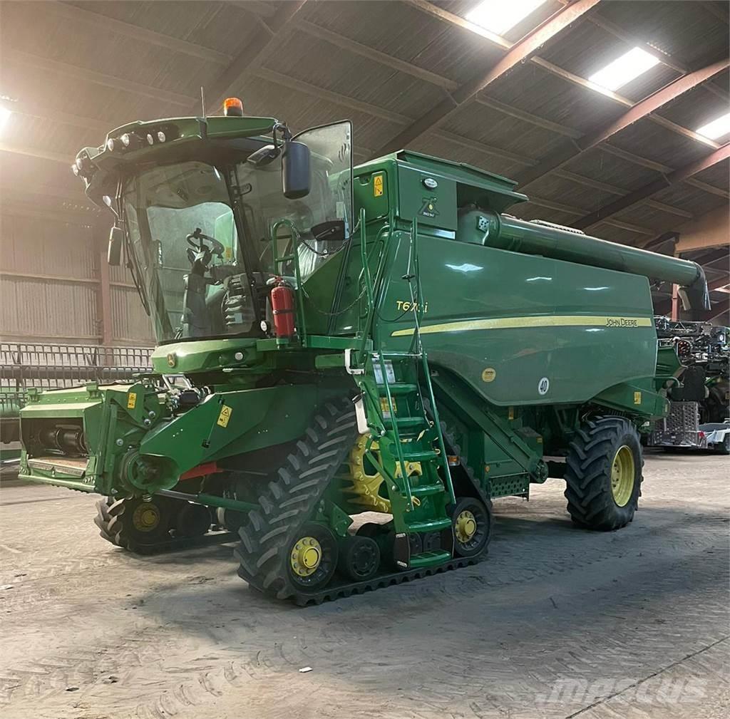John Deere T670 联合收割机