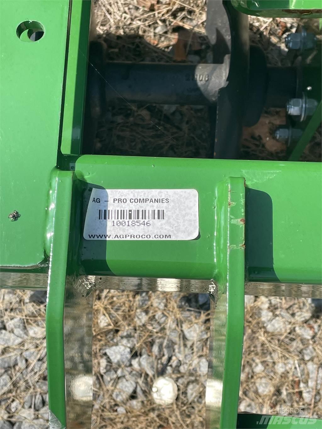 John Deere TM 圆盘耙