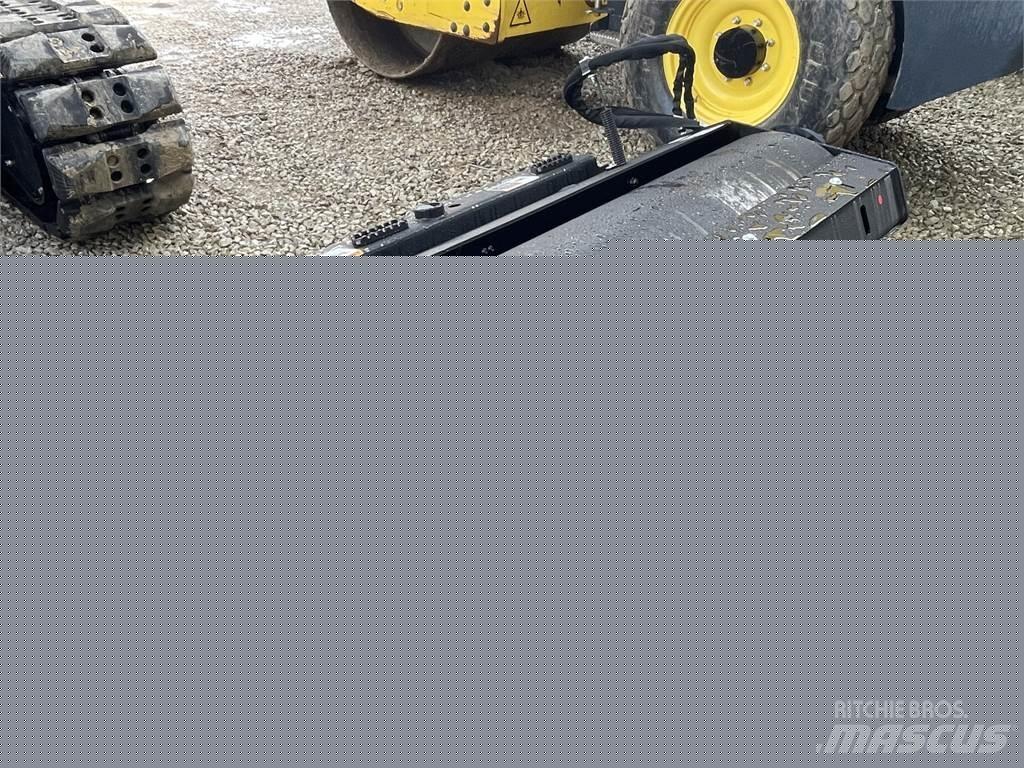 John Deere VR84C 建筑机械-其他