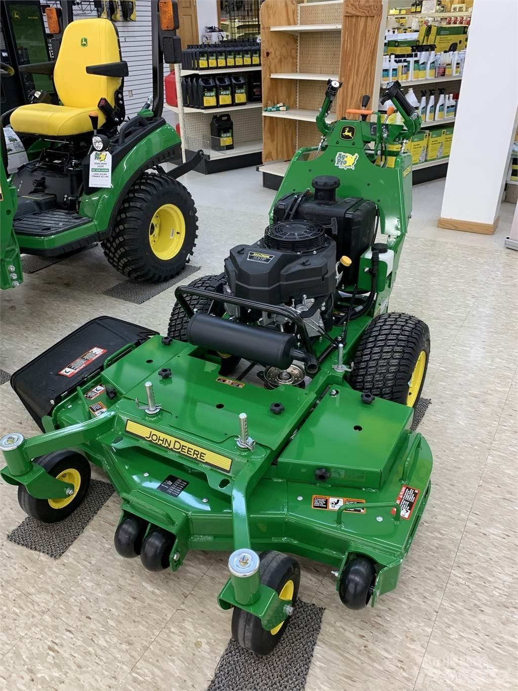John Deere W48M 割草机