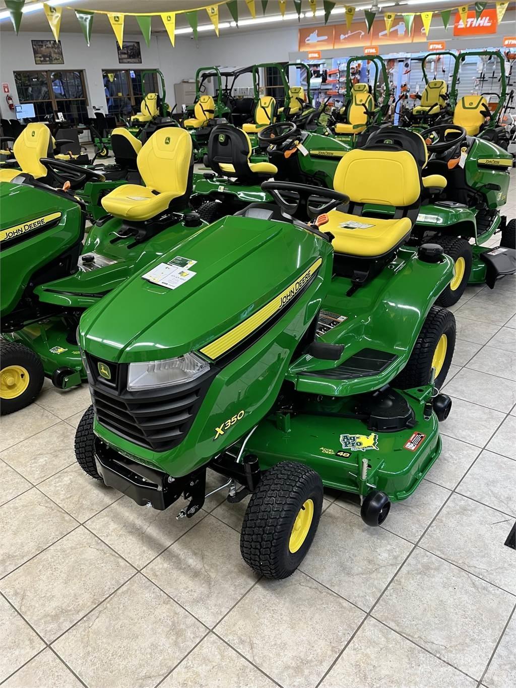 John Deere X350 小型拖拉机