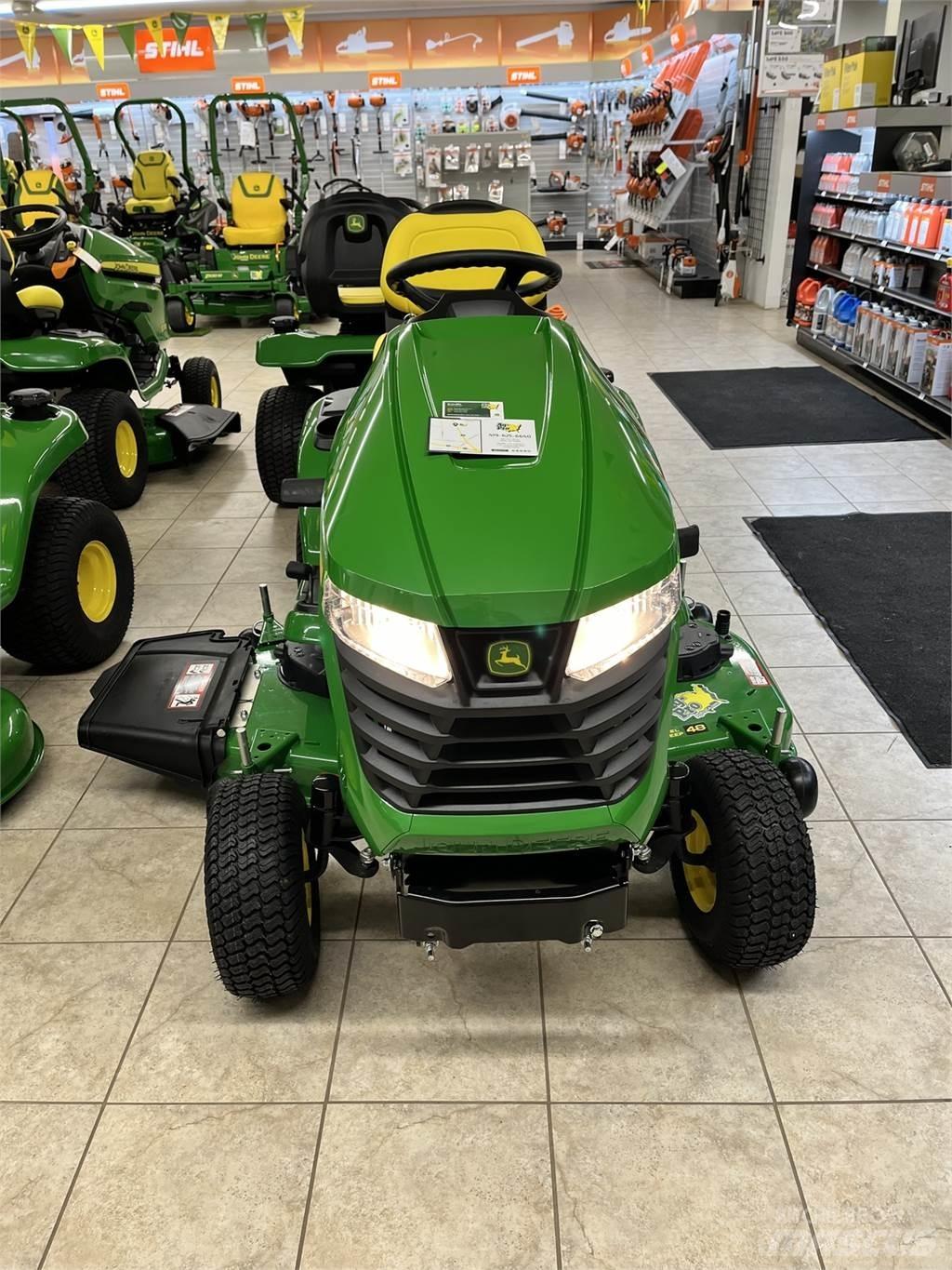 John Deere X350 小型拖拉机