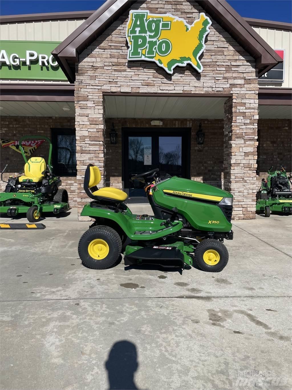 John Deere X350 小型拖拉机