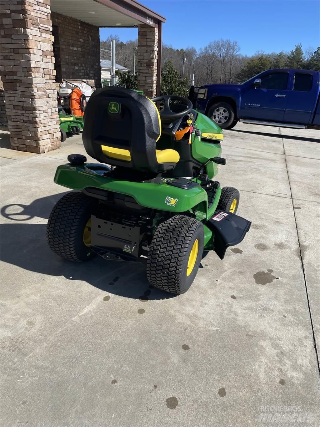 John Deere X350 小型拖拉机