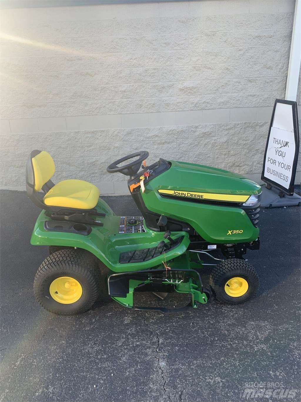 John Deere X350 小型拖拉机