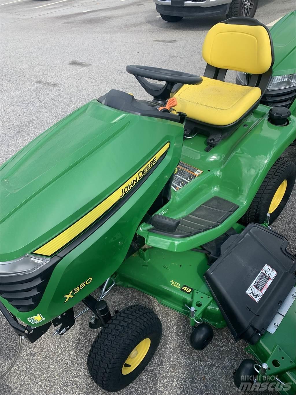 John Deere X350 小型拖拉机