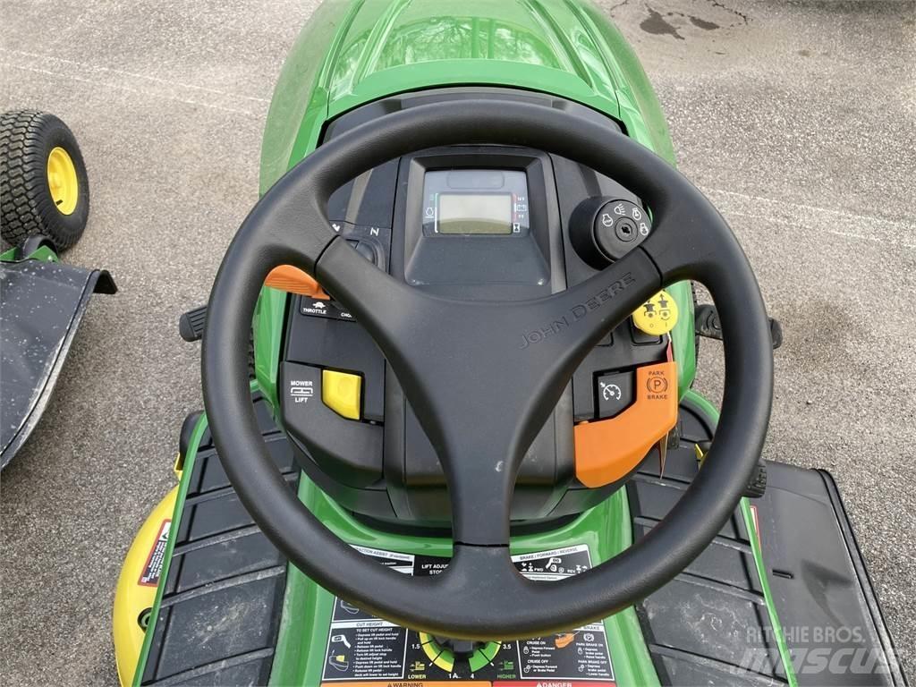 John Deere X350 小型拖拉机