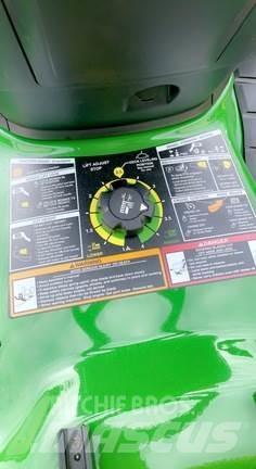 John Deere X350 骑乘式割草机