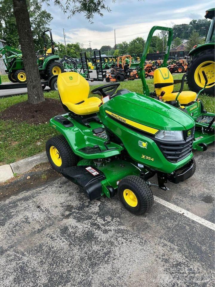 John Deere X354 小型拖拉机